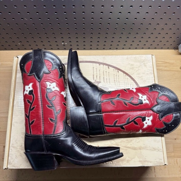 Lucchese Classics USA VTG! MARLBORO ROADHOUSE RAMBLER Tulips 5-B NICE! 692-26961 - Picture 1 of 12